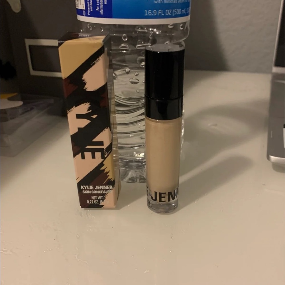 Kylie Cosmetics Concealer